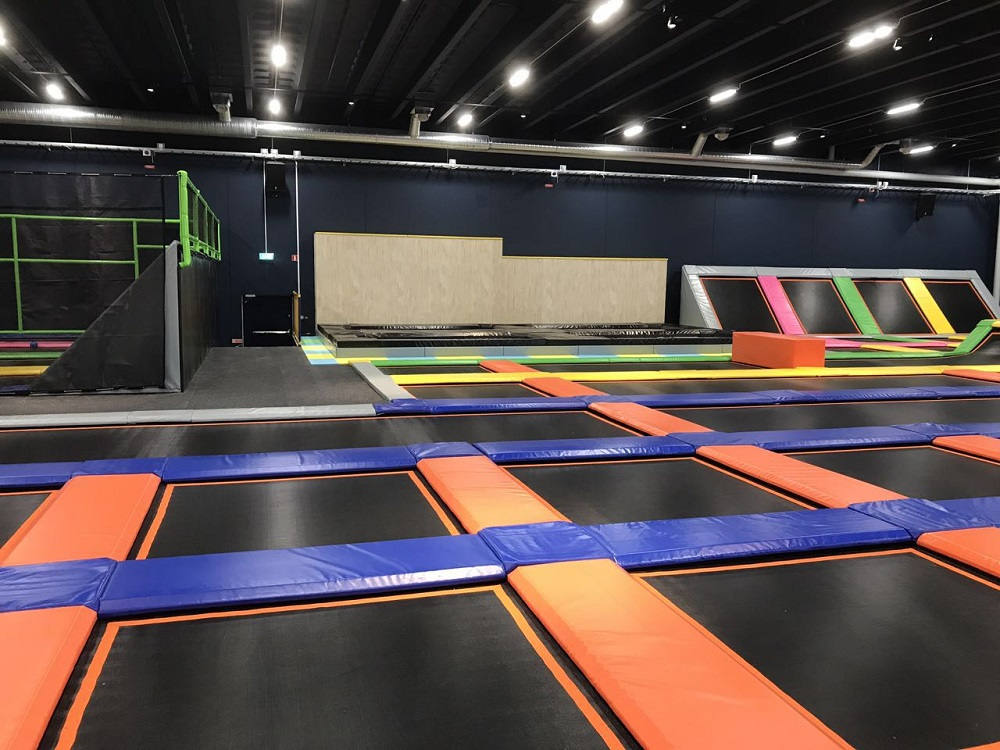 trampoline park-2