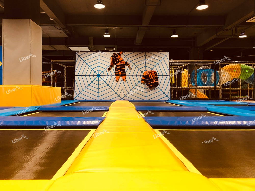 Extreme Trampoline Park-1