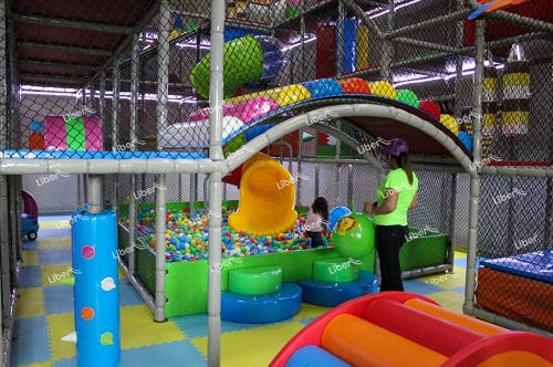 What factors affect the price of indoor playground equipment?