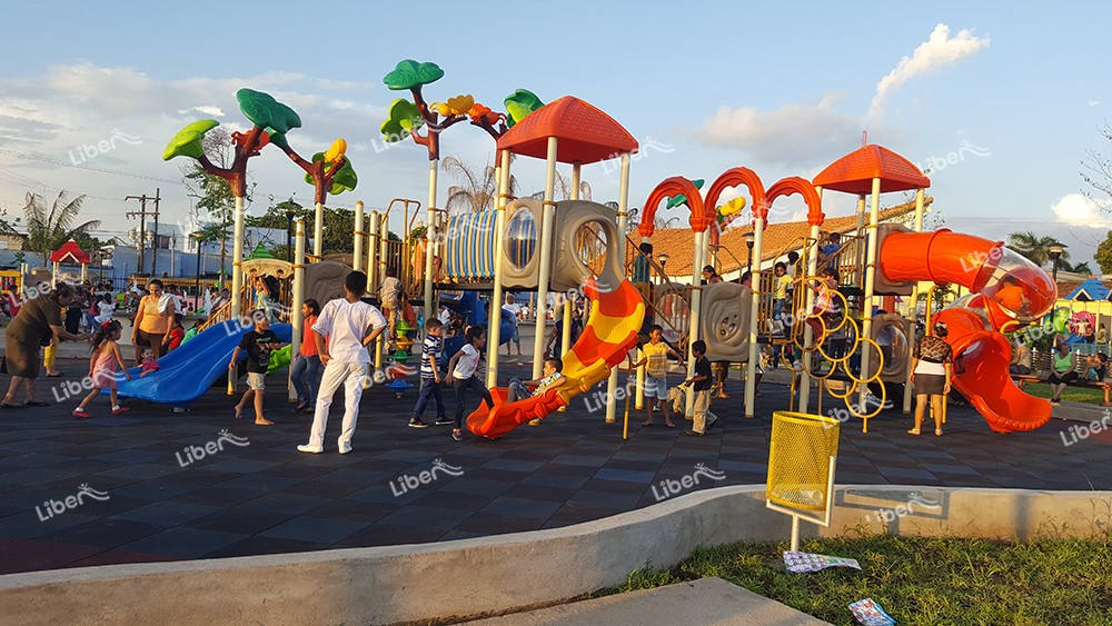 Commercial Playground Equipment-2