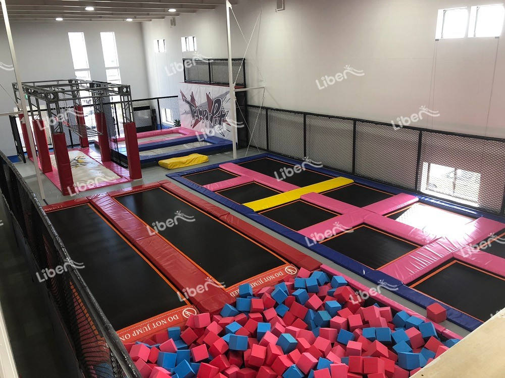 indoor trampoline park-2