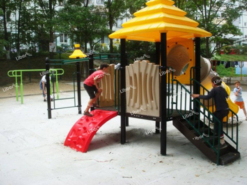 children’s outdoor play equipment-2