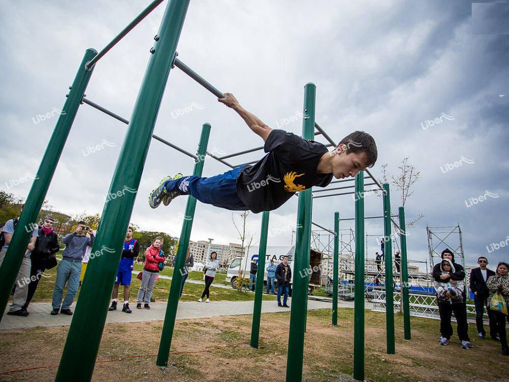 outdoor fitness equipment-1