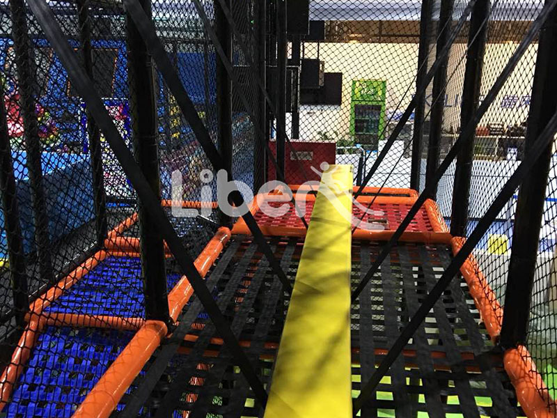 China Indoor Net Maze