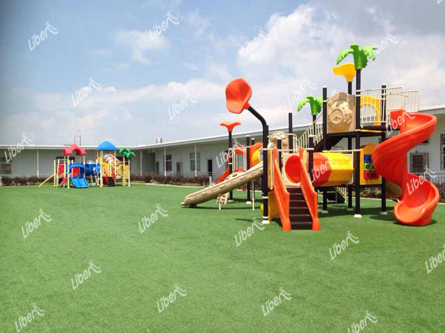 What Kind Of Outdoor Combination Slide Manufacturers Have Better Slide Quality?