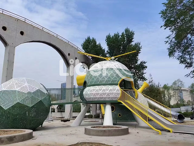 Are There Any Benefits To Having An Outdoor Playground At Park?